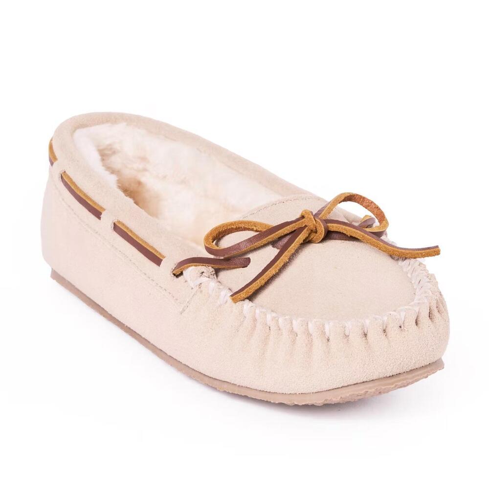 NEW MINNETONKA women's cally shoes in stone